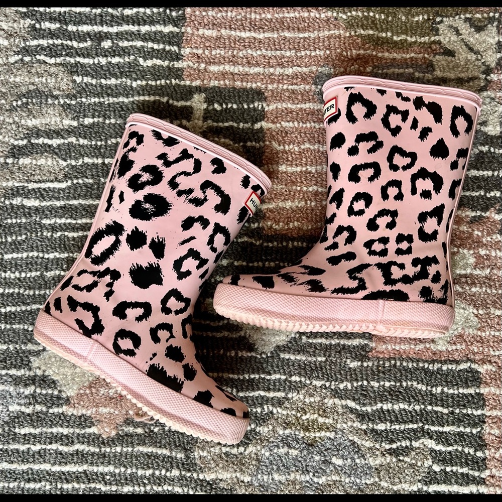 Girls leopard print hunter boots
